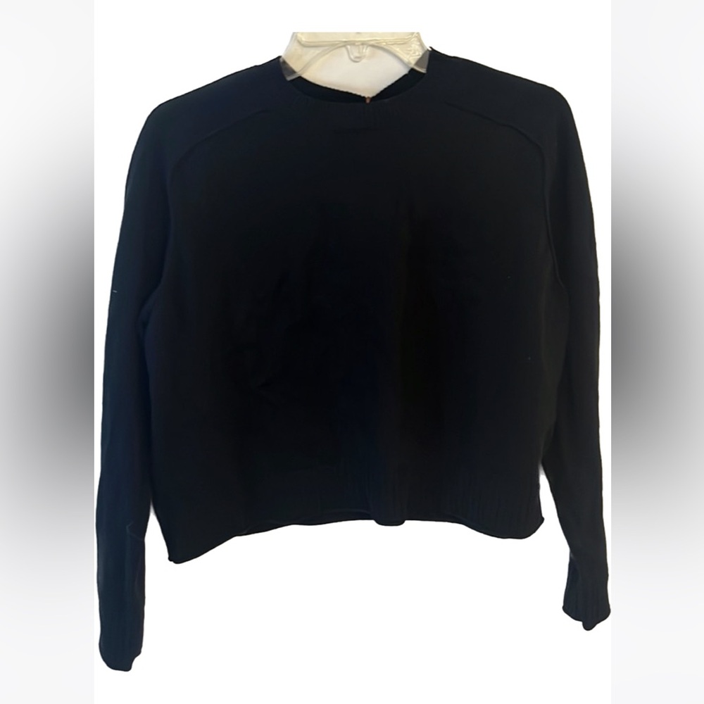 NWT size L womens sweater